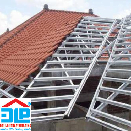 Khoảng cách cầu phong mái ngói như thế nào là tốt nhất