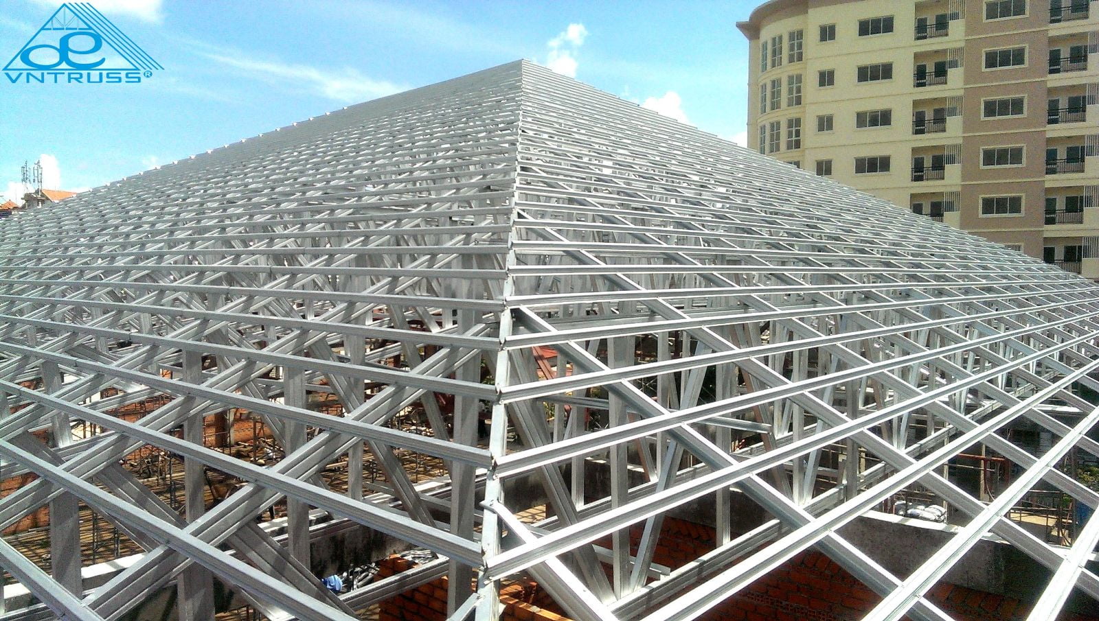 khung kèo thép mạ vntruss