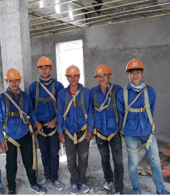 MUA BẢO HIỂM ĐỘI THI CÔNG MÁI NGÓI KHUNG KÈO THÉP VNTRUSS