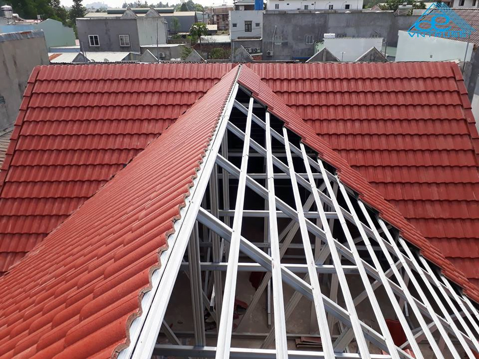 Biện pháp thi công lợp mái ngói cho khung nhà thép lợp ngói