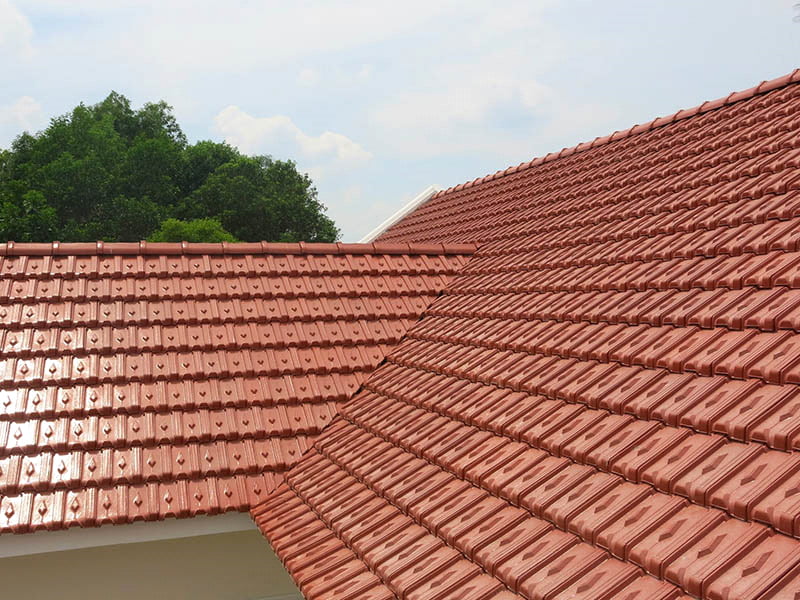 mái ngói cho nhà ống với chất liệu truyền thống là đất nung