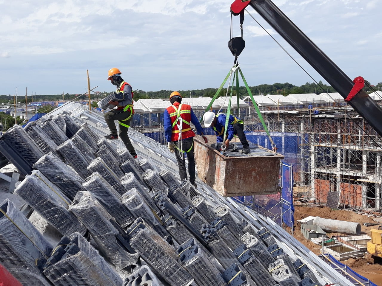 Swanbay Đại Phước - Vì kèo VNTRUSS cho mái bê tông lợp ngói Swanbay Đại Phước - Vì kèo VNTRUSS cho mái bê tông lợp ngói