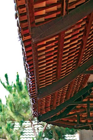 Thiết kế thi công nhà mái ngói trên hệ xà gồ bằng gỗ