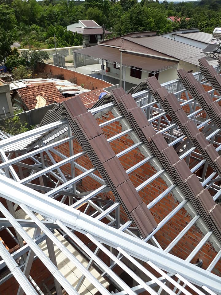 VNTRUSS Thi Công Vì Kèo Nhà Mái Thái Lợp Ngói ở Xã Hòa Phú, TP Buôn Mê Thuột VNTRUSS Thi Công Vì Kèo Nhà Mái Thái Lợp Ngói ở Xã Hòa Phú, TP Buôn Mê Thuột