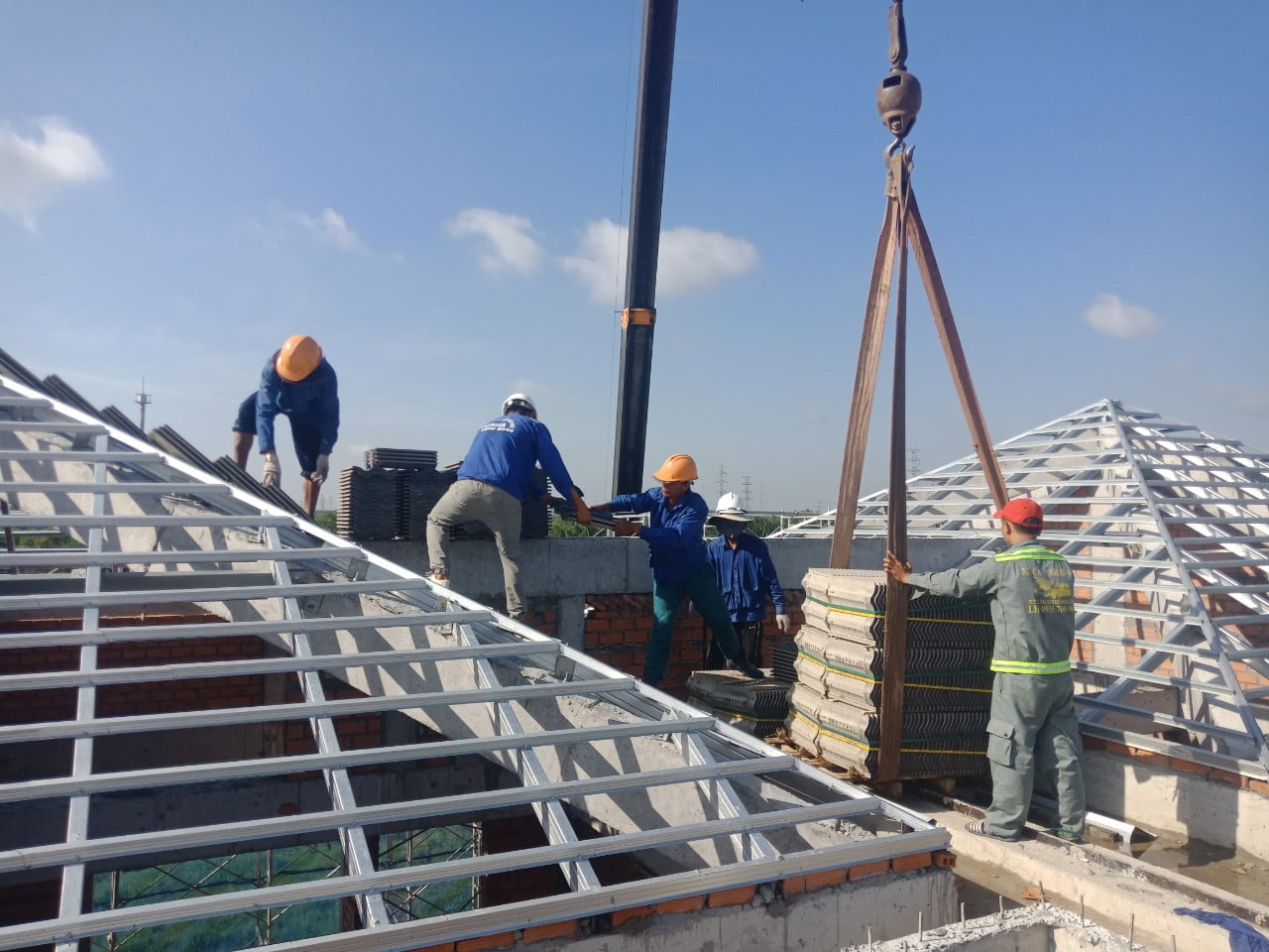 DỰ ÁN LAVILA NHÀ BÈ-VÌ KÈO THÉP NHẸ VNTRUSS DỰ ÁN LAVILA NHÀ BÈ-VÌ KÈO THÉP NHẸ VNTRUSS