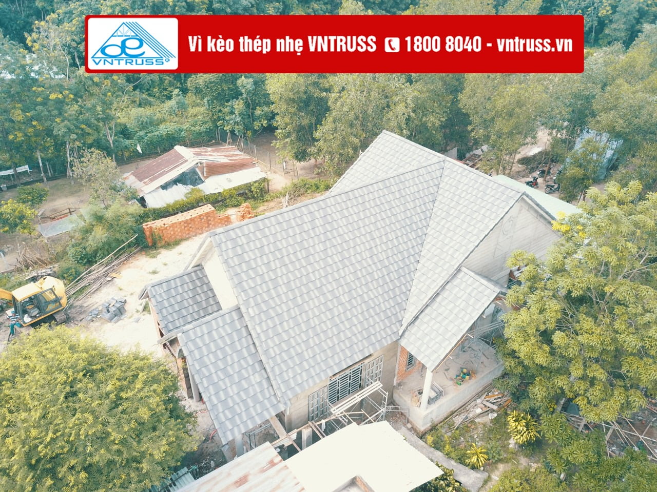 Biệt thự vườn mái thái lợp ngói ở Bàu Bàng, Bình Dương Biệt thự vườn mái thái lợp ngói ở Bàu Bàng, Bình Dương