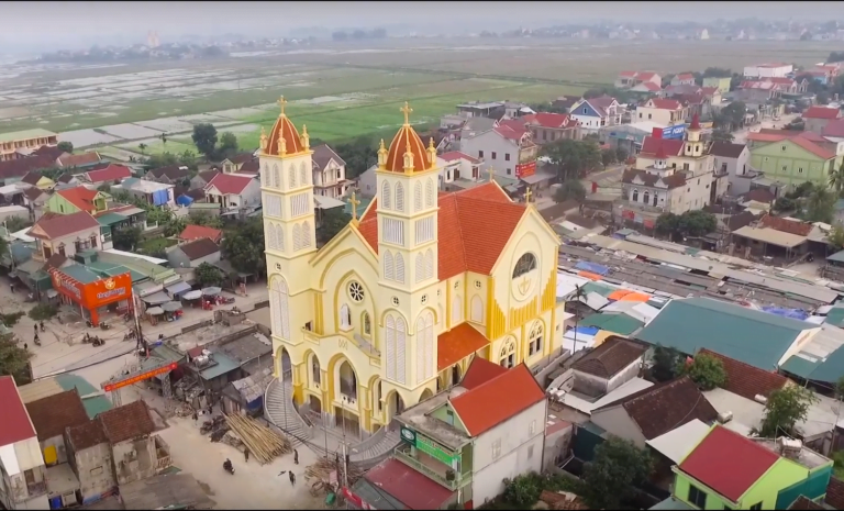 Thi Công Vì Kèo Thép Siêu Nhẹ Mạ Nhôm Kẽm VNTRUSS tại Nhà Thờ Kim Sơn Nghệ An