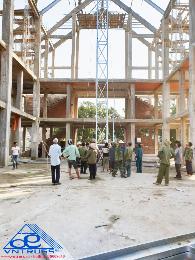 Thi Công Vì Kèo Thép Siêu Nhẹ Mạ Nhôm Kẽm VNTRUSS tại Nhà Thờ An Tôn Hà Tĩnh
