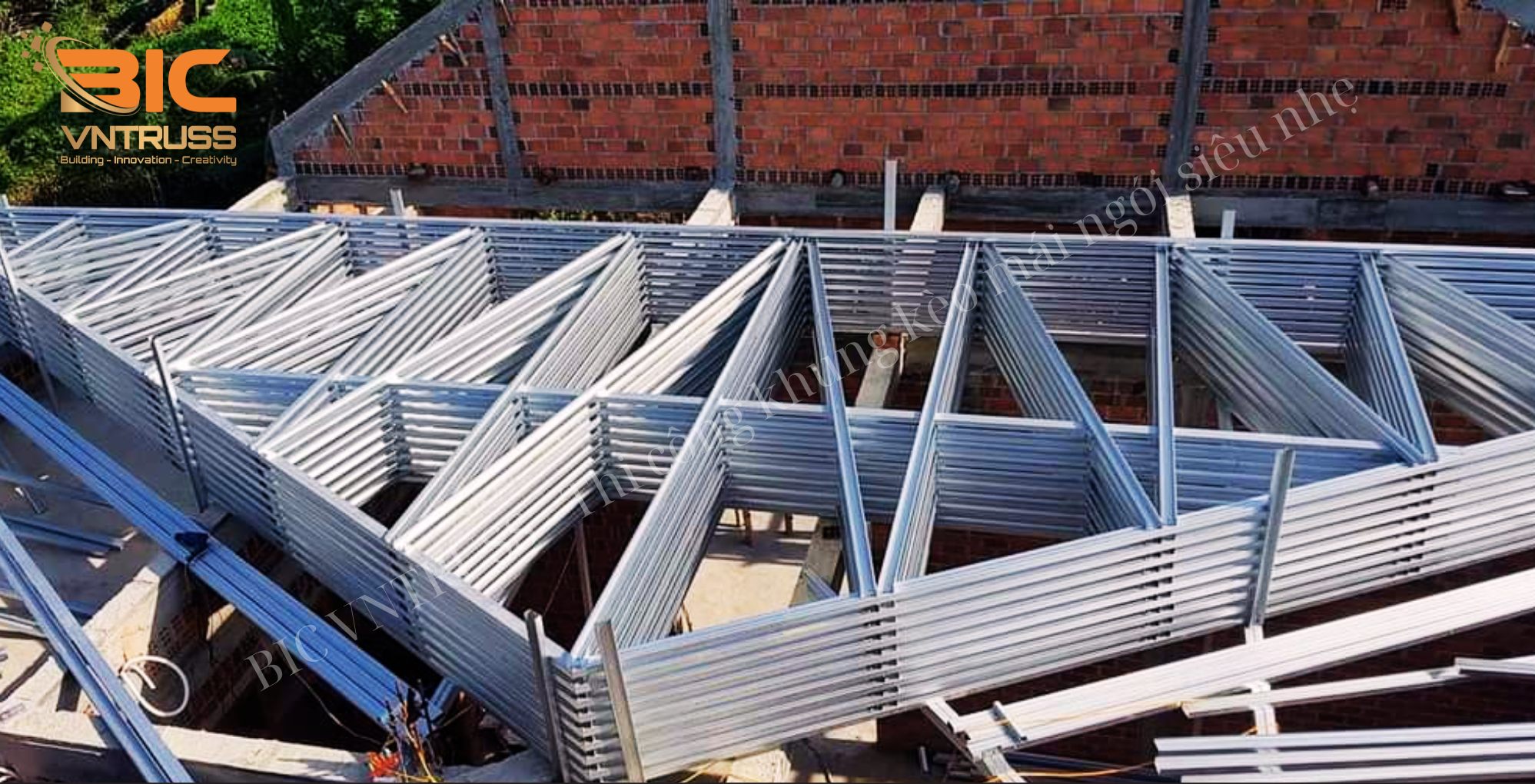 Thi công thép nhẹ VNTRUSS nhanh chóng tiết kiệm
